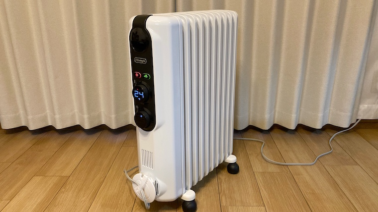 オイルヒーター【手渡し限定】【使用数回のみ】デロンギ　アミカルドオイルヒーター